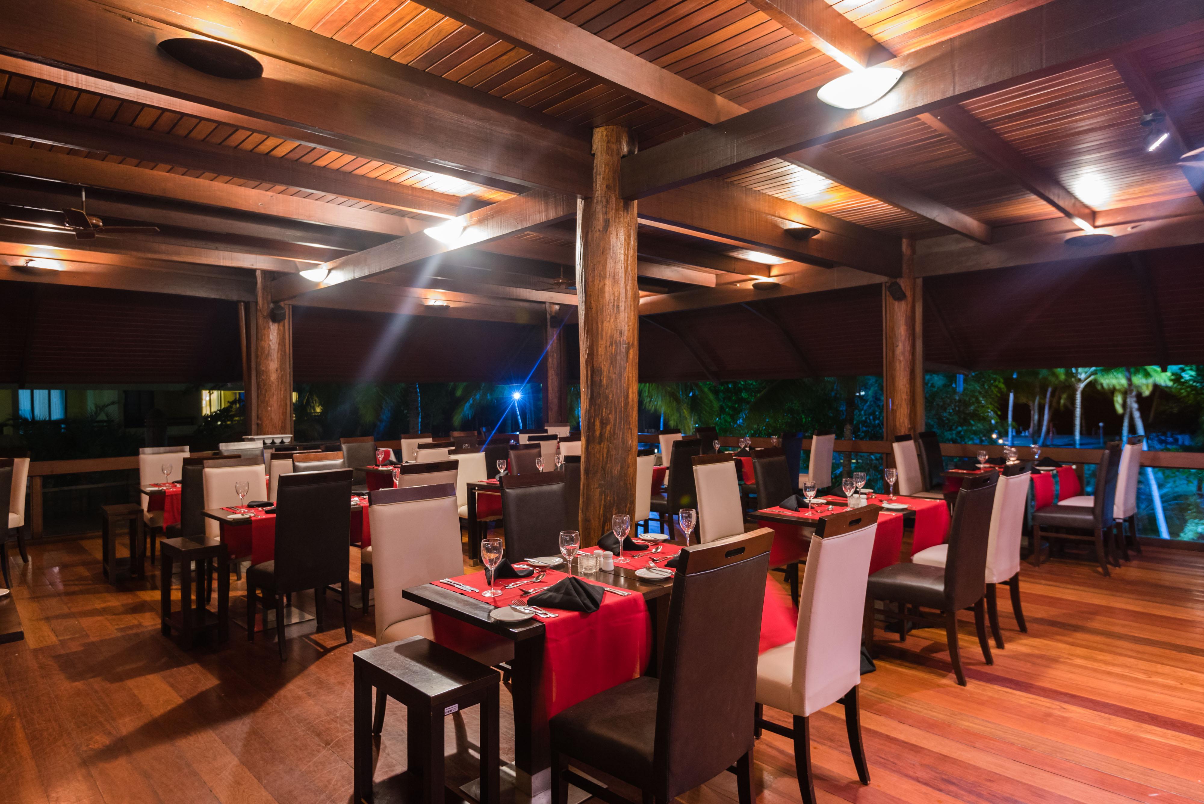 Vila Gale Cabo Cabo de Santo Agostinho Exterior foto Restaurant at the resort